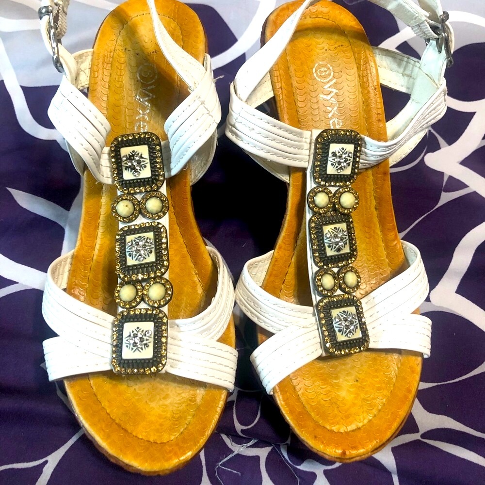 Vyze Glitter Sandals